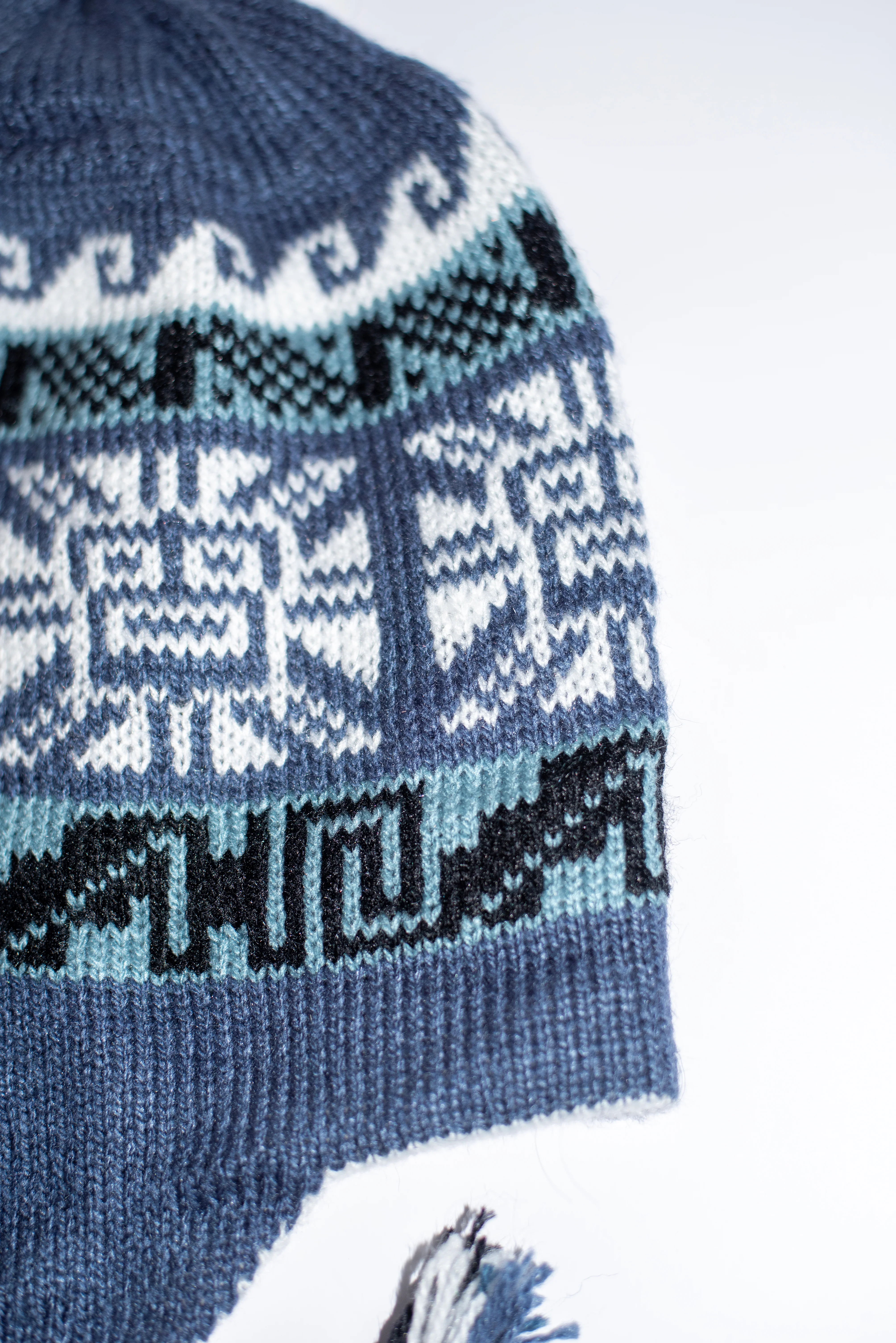 Reversible Blue Alpaca Hat - Image 10